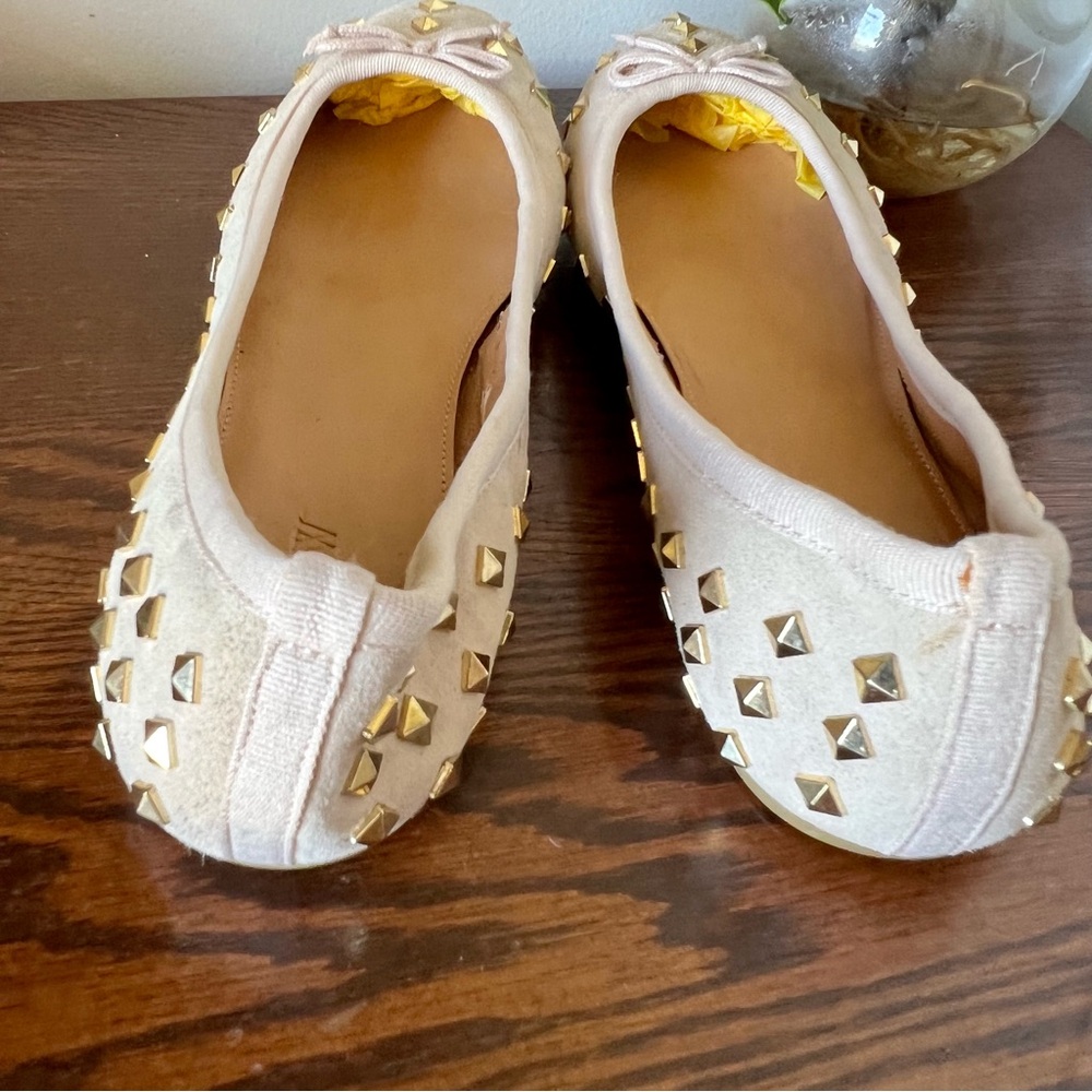 J. CREW CREAM BALLET FLATS with GOLD ACCENTS - Picture 4 of 12
